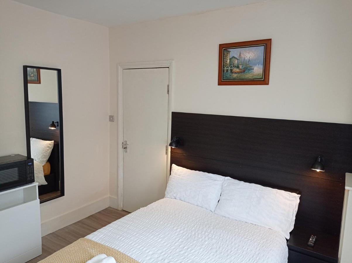 The Little Studio- Self Contained One Bed Studio Flat อ็อกซ์ฟอร์ด ภายนอก รูปภาพ